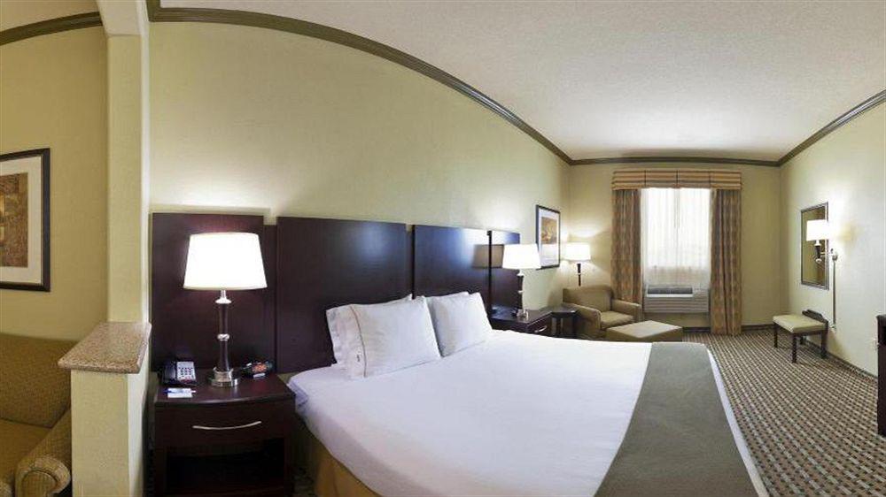 Holiday Inn Express & Suites Fort Worth - Fossil Creek By Ihg Exterior foto